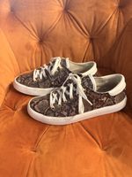 GUESS Sneaker Gr 40  