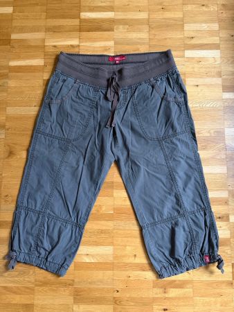Sommer Hose Bermuda über Knie Gr.34 von edc by Esprit 64cm