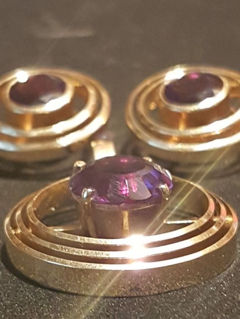 Boucles d'oreille: Tolles Schmuckset mit Amethysten – Neuf (Voir description) à Unterägeri par Altgoldschmuck 1