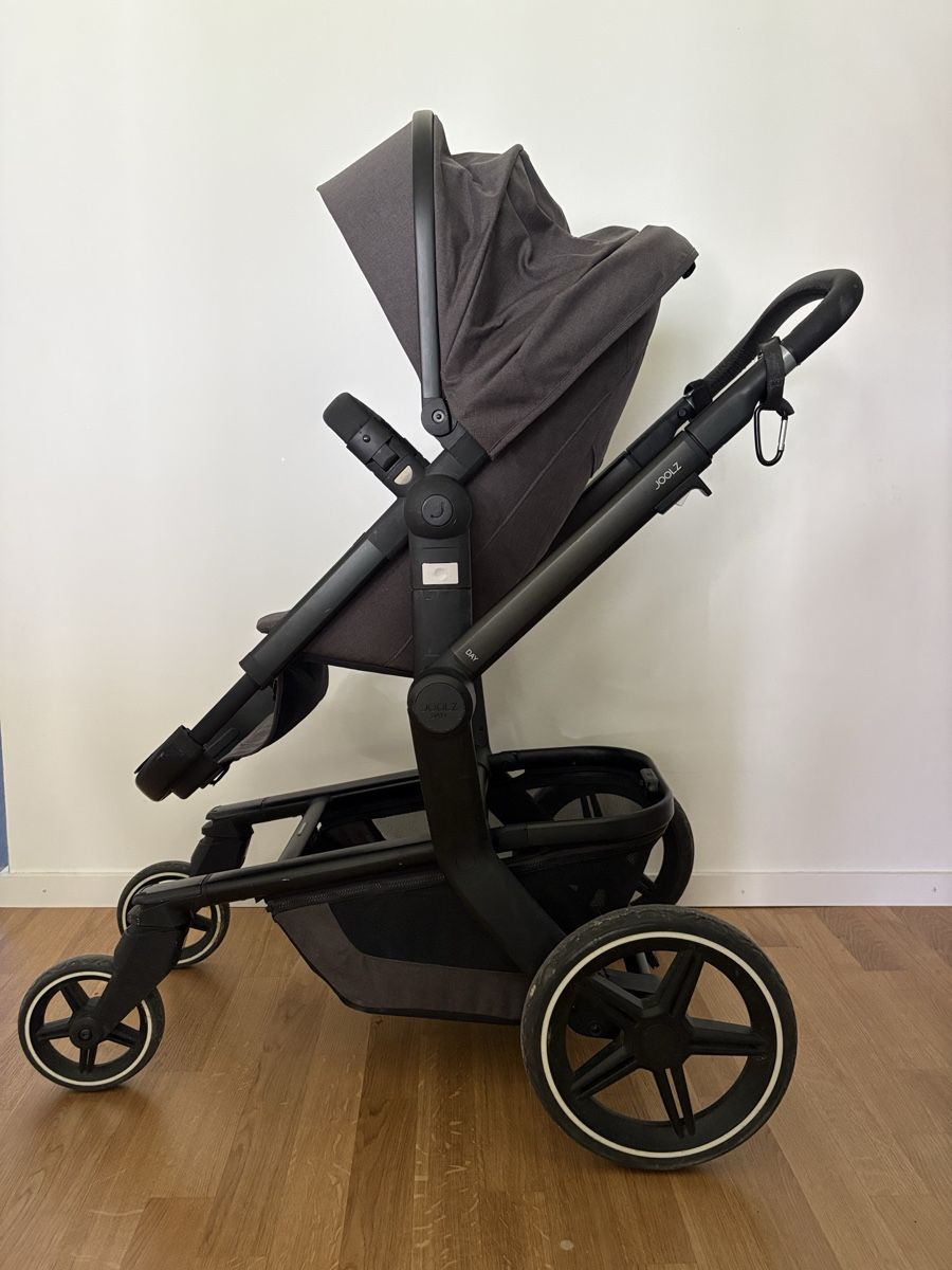 Joolz Carrozzine: Joolz Day Kinderwagen, Anthrazit grau – Usato da Regensdorf venduto da secondchancefashion