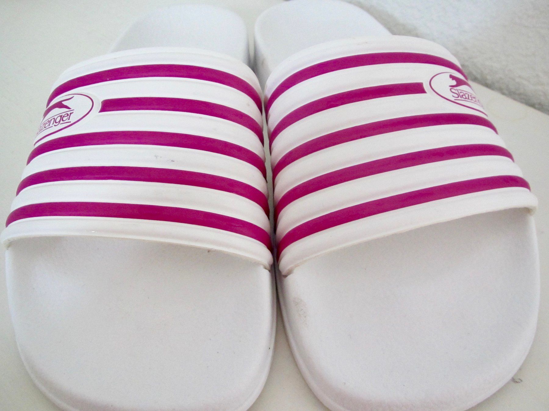 Scarpe da donna: CHAUSSURES DE BAINS SLAZENGER – Usato da Murten venduto da Selliot 1
