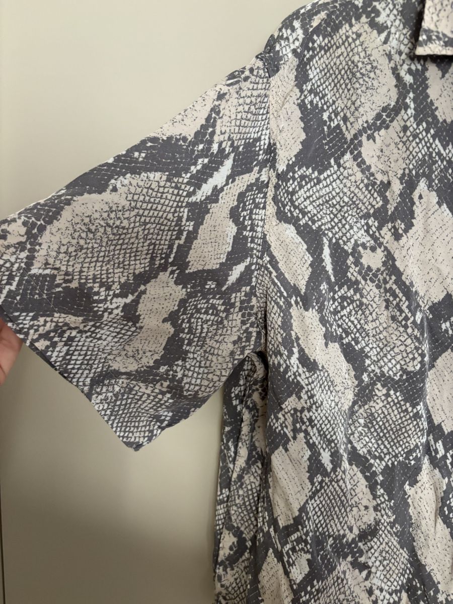 H&M Blusen: Luftige Sommerbluse Schlangenprint Gr. M – Neu (gemäss Beschreibung) aus Arbon von Viktoriaa 1