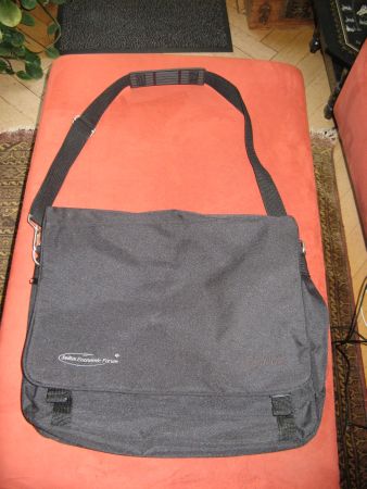 Laptoptasche schwarz, Umhängetasche UBS