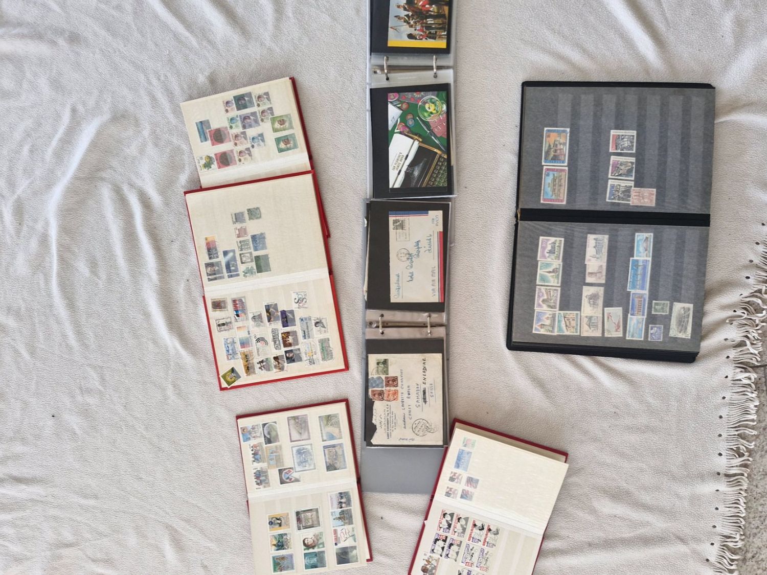 Albums: Grosse Briefmarkensammlung mit Alben – D'occasion à Zug par sh5_b56y 1