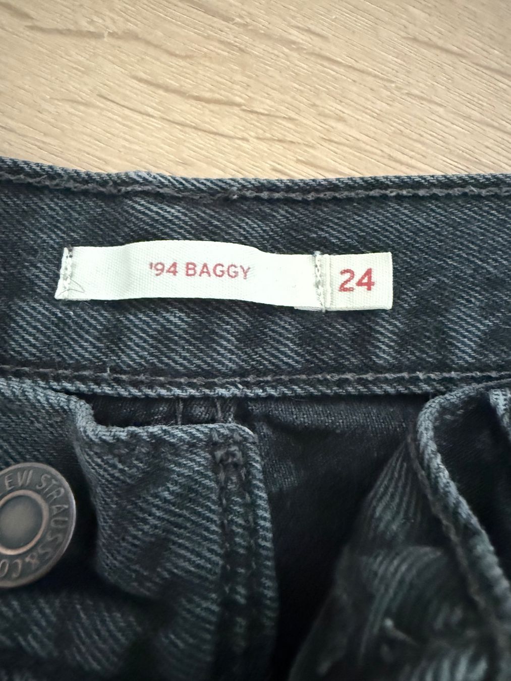 Levi's Jeans: Levi's Jeans Schwarz – Gebraucht aus Müswangen von ani_6gmf 1