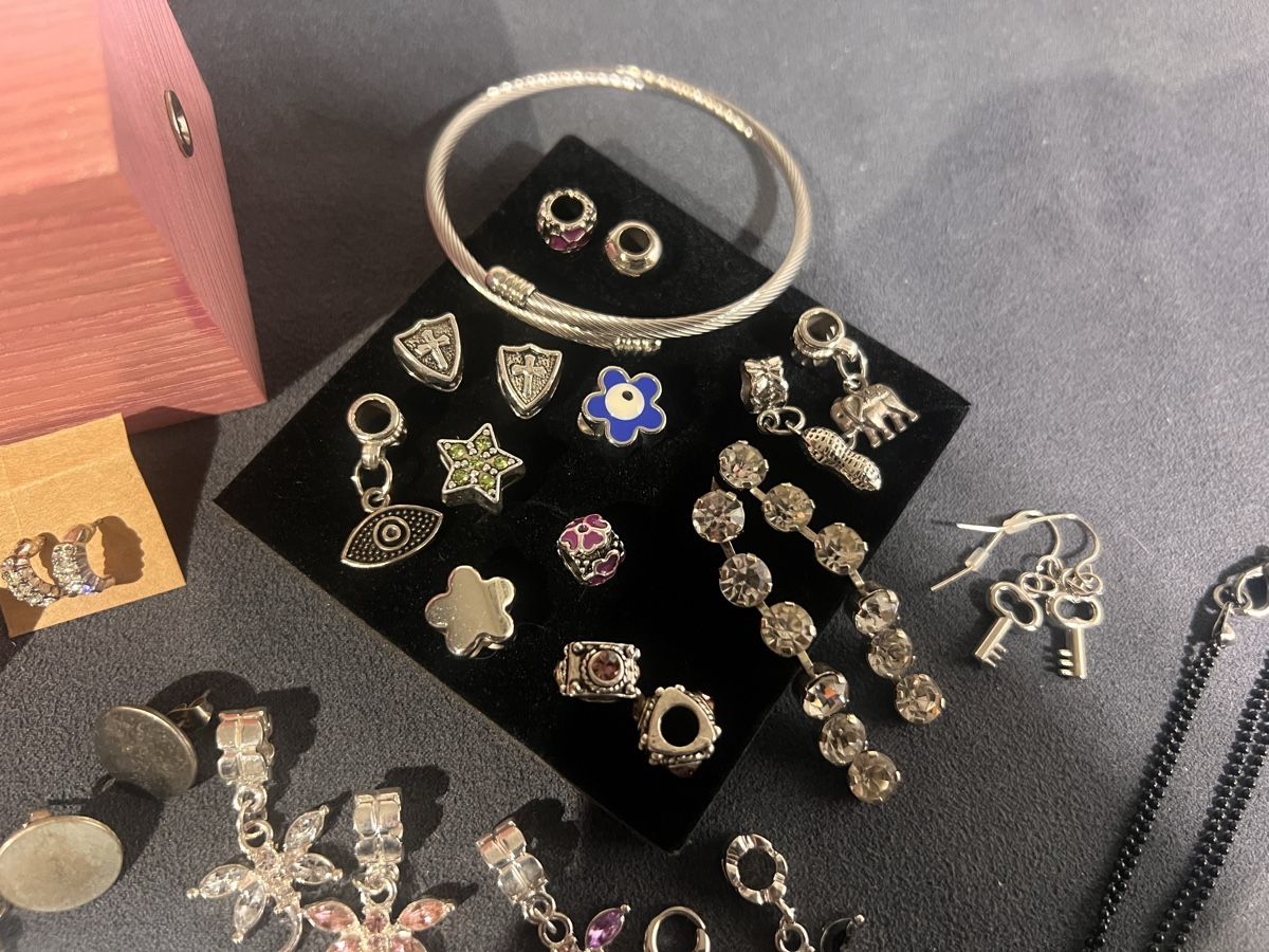 Altri gioielli: Lot de bijoux  – Usato da St-Pierre-Clages venduto da ste_xk6p 1