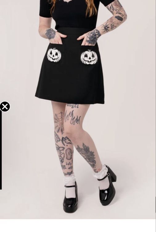 Schwarzer Rock mit Kürbis-Taschen Gr L, neu Halloween🎃 (Neu und ...