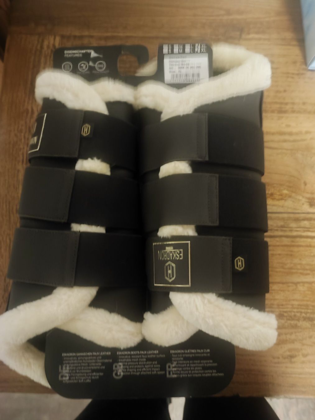 Eskadron Stinchiere & Fasciature: Gamaschen tendon Boots Eskadron – Usato da Beinwil am See venduto da stephanielarsen