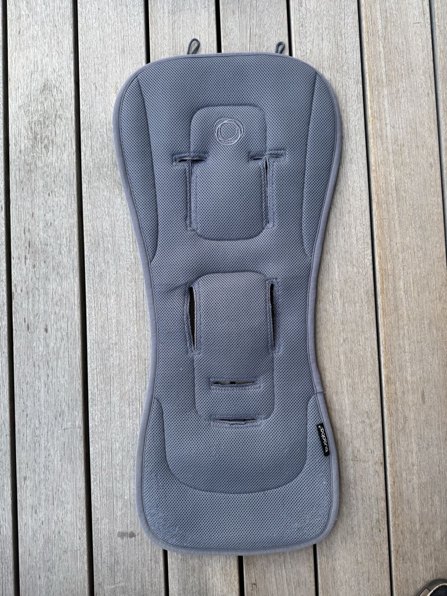 Bugaboo Poussette: Bugaboo Sitzauflage Kinderwagen gegen Schwitzen – D'occasion à Zürich par CorneliusZH 4