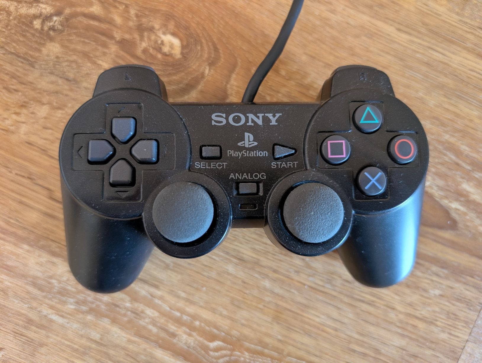 Sony Controller: Sony PlayStation 2 Controller DualShock 2 – Defekt aus Veltheim AG von gamingboy 3