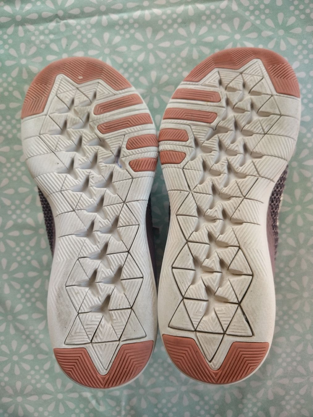 Chaussures femmes: Nike Flex TR 7 – D'occasion à Haldenstein par Sola7000 2