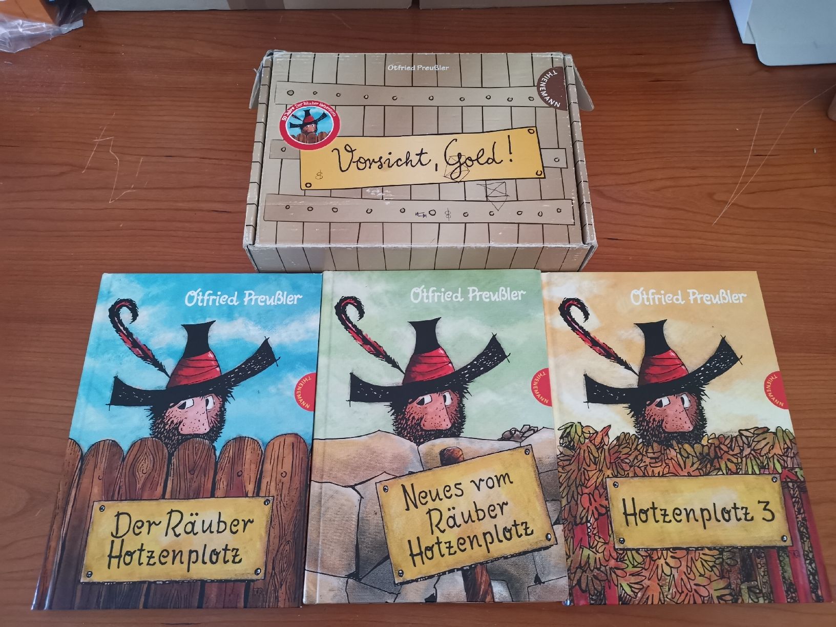 Livres: Schatzkiste limitierte Räuber Hotzenplotz Box  – D'occasion à Stans par Findus7318