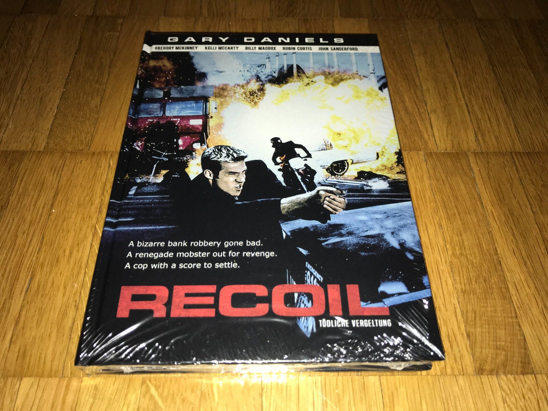 Tous les DVDs: Recoil - MEDIABOOK - B - UNCUT – Neuf avec emballage d'origine à Basel par havsok