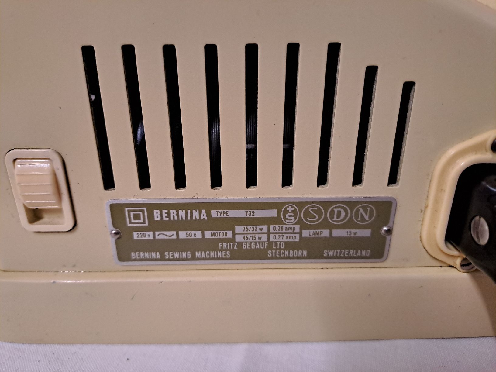 Bernina Macchine da cucire: Bernina 732 – Usato da Belp venduto da amalija 2