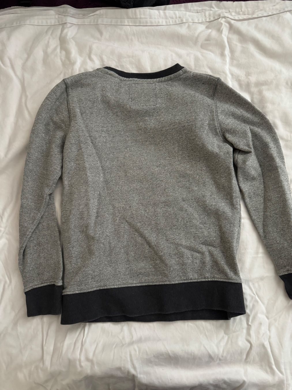 Pullover & Sweatshirts: Grauer Jungen-Pullover, Grösse 158/164, Top Zustand – Gebraucht aus kloten von Sneki5 1