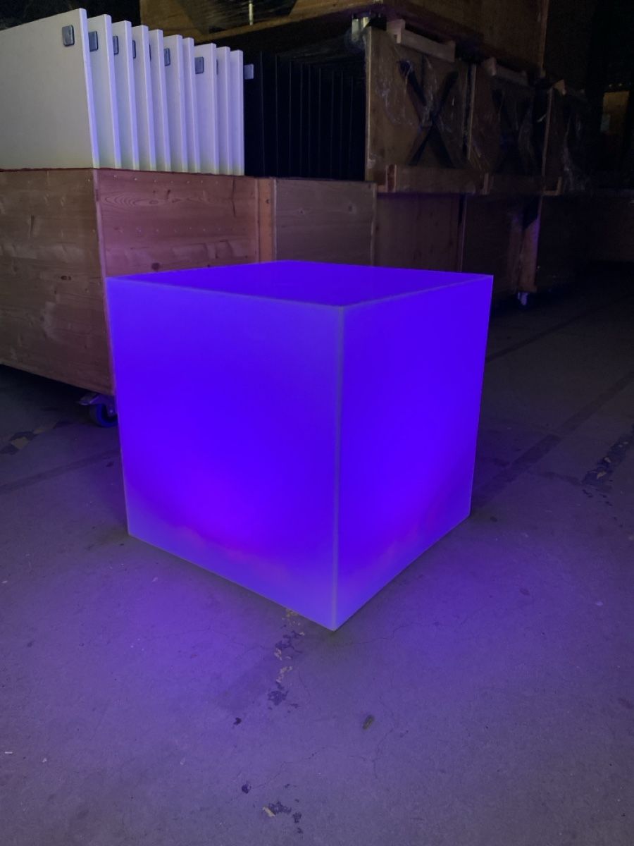 Sistema di controllo: LED Color Akku Set – Usato da Attikon venduto da Creawork33 3