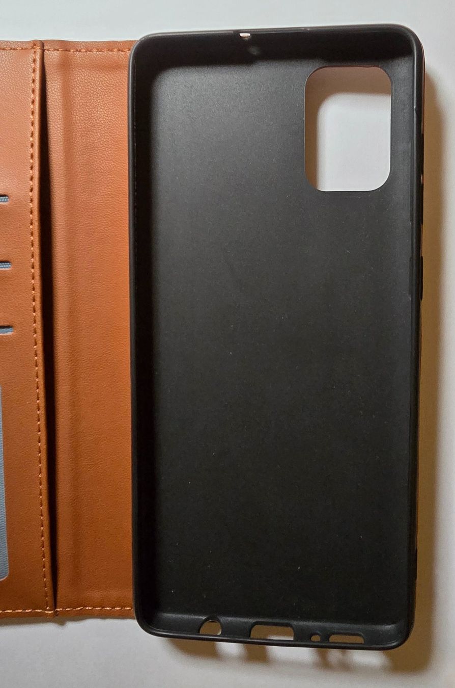 Samsung Cover & Protezioni schermo: Samsung Galaxy A71 Hülle – Nuovo (secondo la descrizione) da Zürich venduto da pfo_tjp8 3