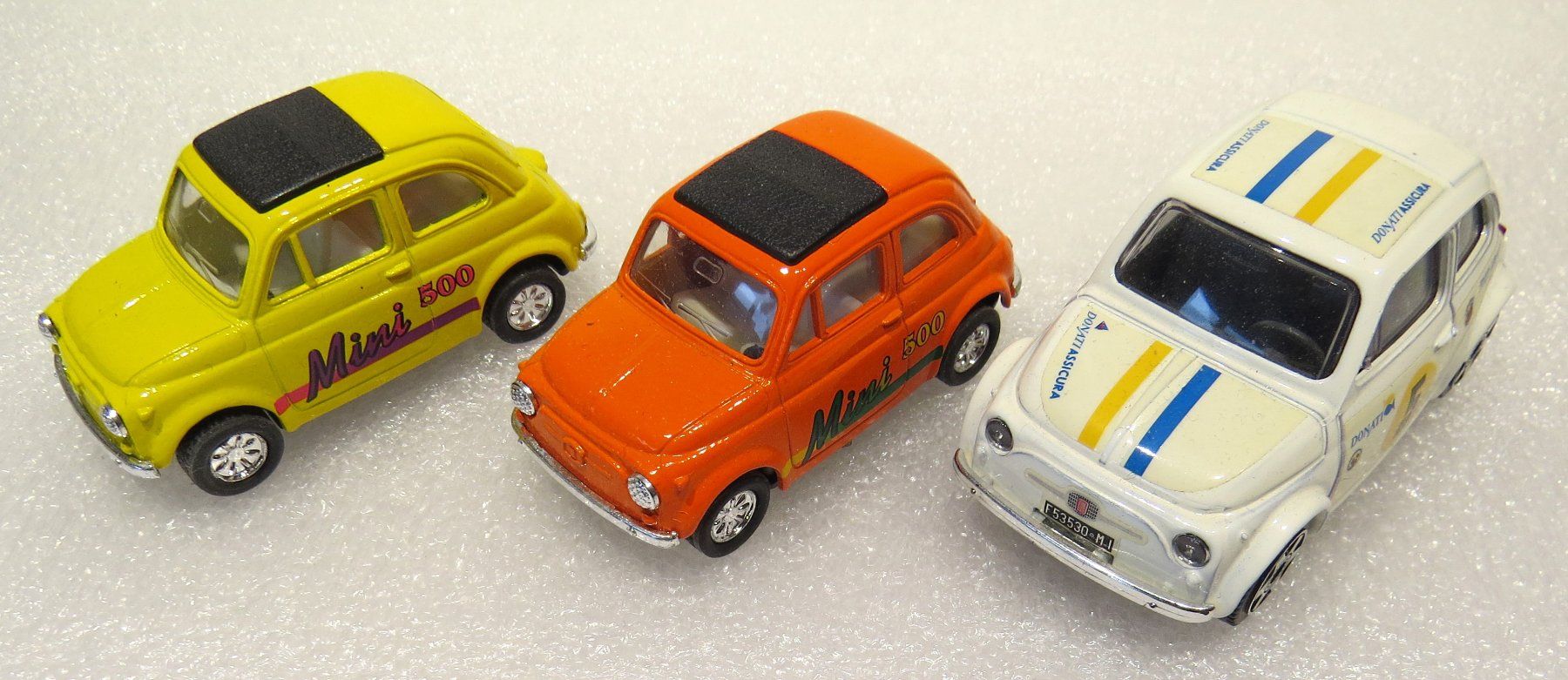 Fiat Modellautos: 4 x Fiat 500 – Neu (gemäss Beschreibung) aus Ettingen von Burago 3