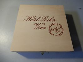 Holzbox Hotel Sacher Wien Original Sacher Torte Zustand gut