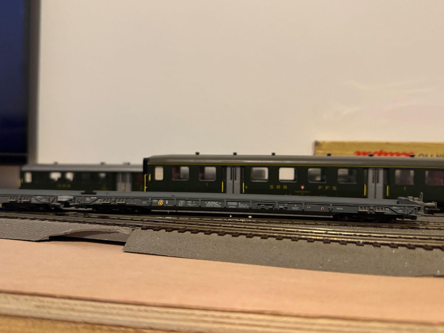 Fleischmann Modellini di ferrovie: 4 wagons surbaissé hupac sbb fleishman ho dc – Usato da Genève venduto da den_8z8h 1
