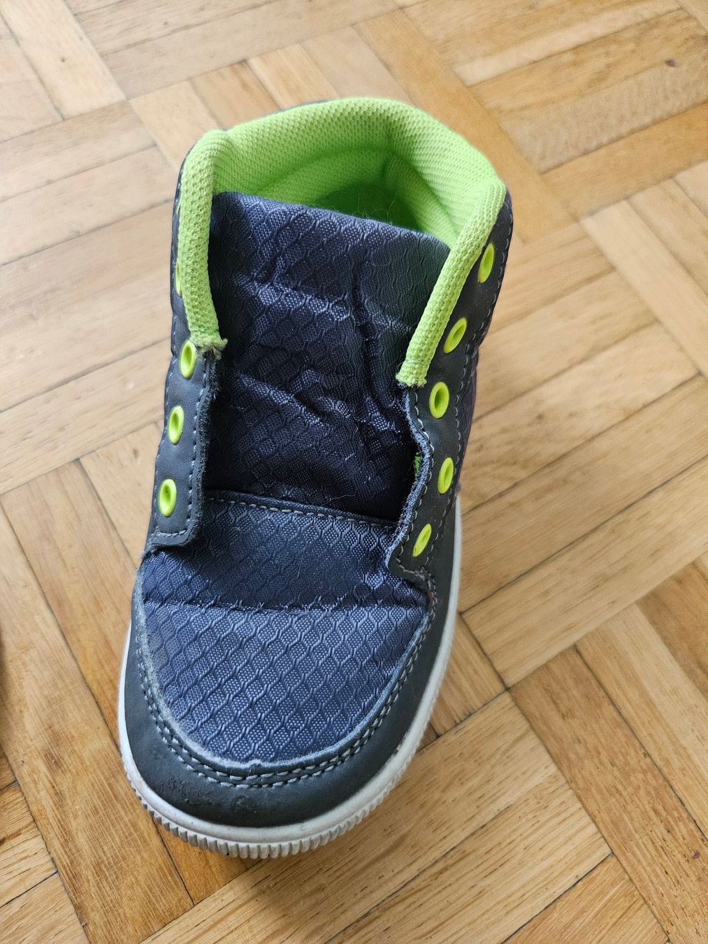 Scarpe da uomo: Turnschuhe / Sneaker Gr. 27 – Usato da Unterengstringen venduto da saraman 4
