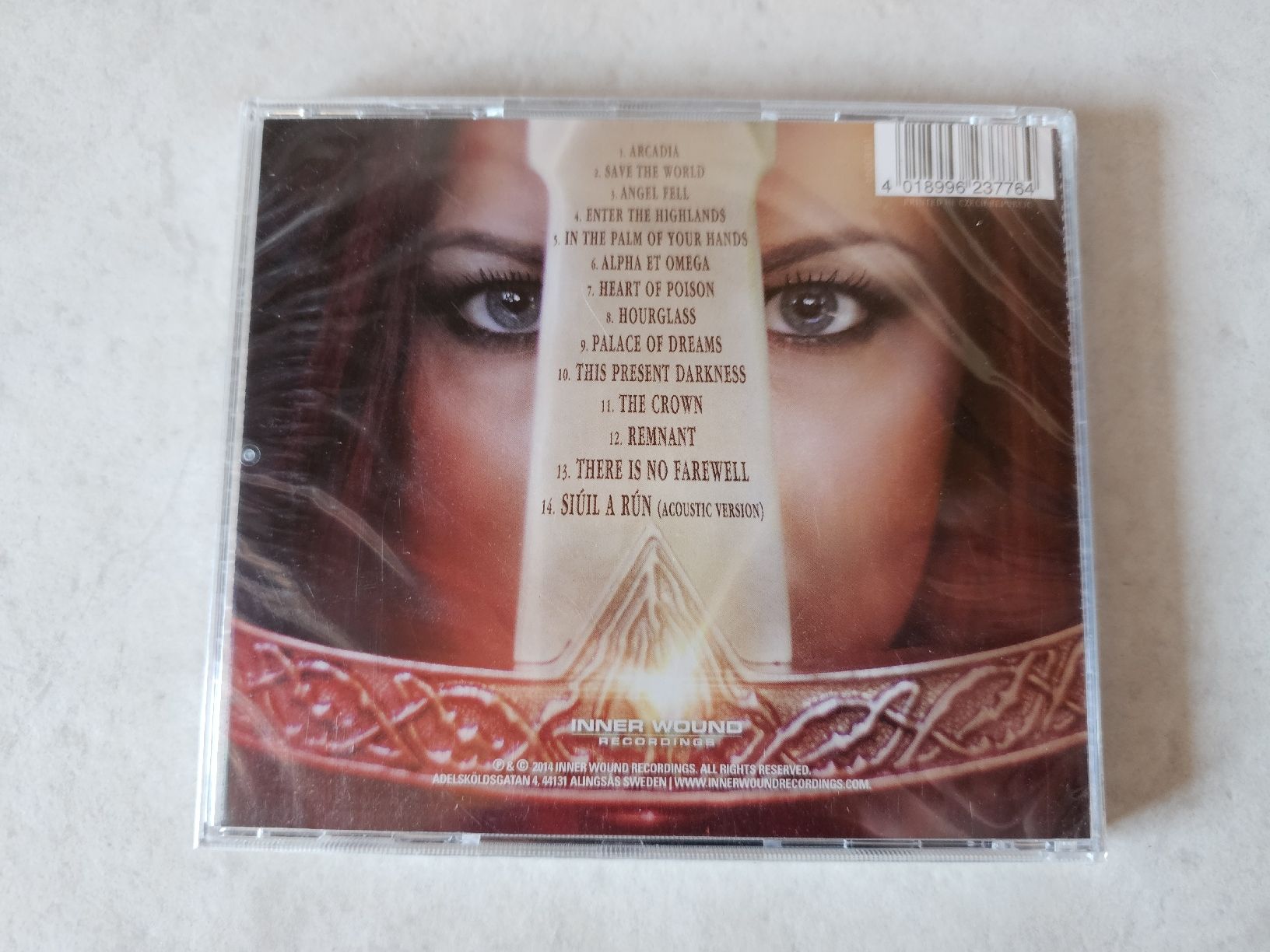 CD: Leah  -  Kings & Queens  /  Fabrikneu – Nuovo e nell'imballaggio originale da Schneisingen venduto da backstore24 1