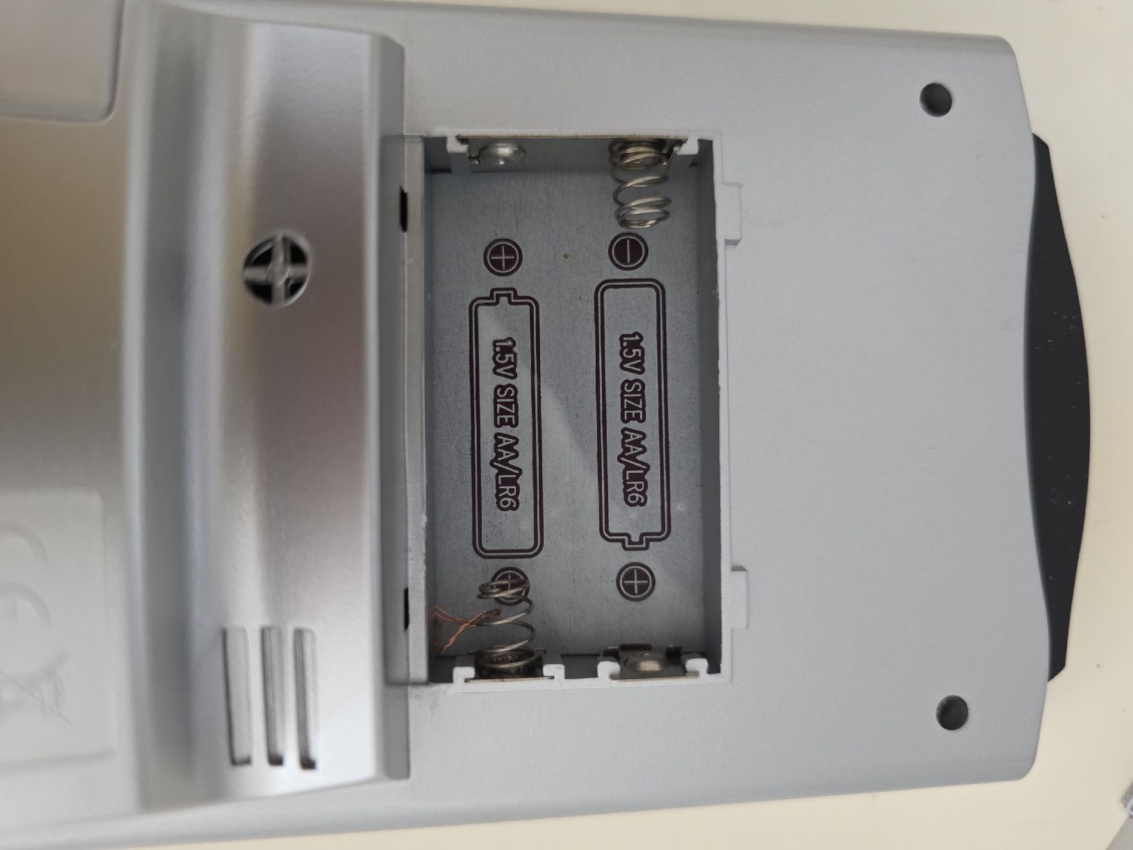 Durabase Sveglie: Wecker radiokontroll digital neu – Nuovo (secondo la descrizione) da wetzikon venduto da Bestedienste 2