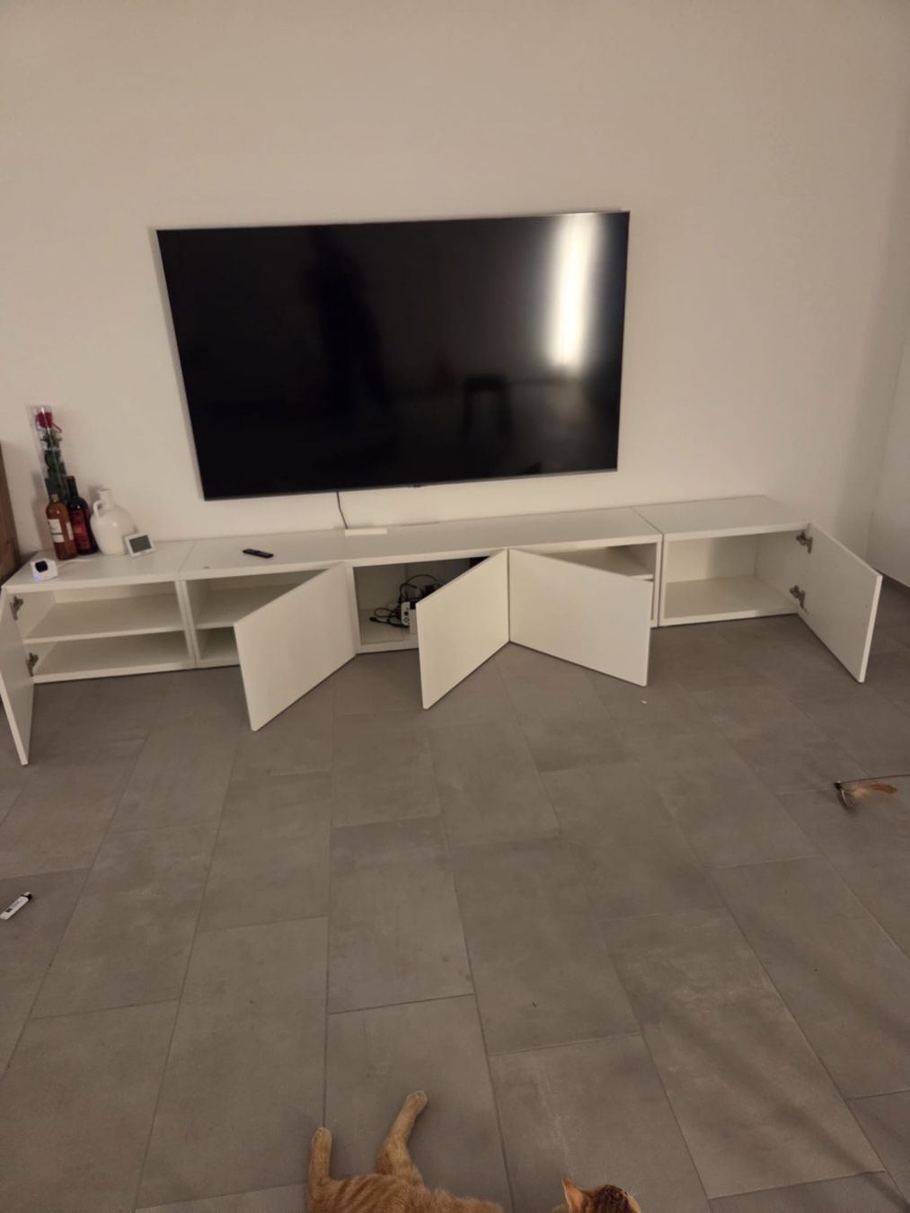 Ikea Mobili TV: Besta TV-Bank – Nuovo (secondo la descrizione) da Lenzburg venduto da Aylin014 3