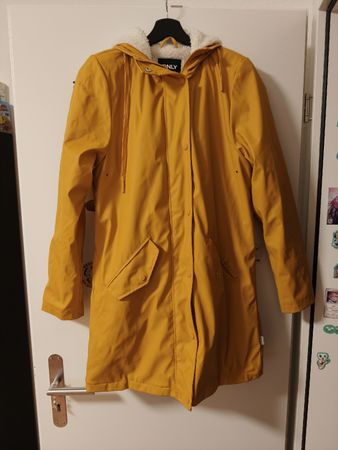 Regenmantel ONLY gelb mit Teddyfutter guter Zustand