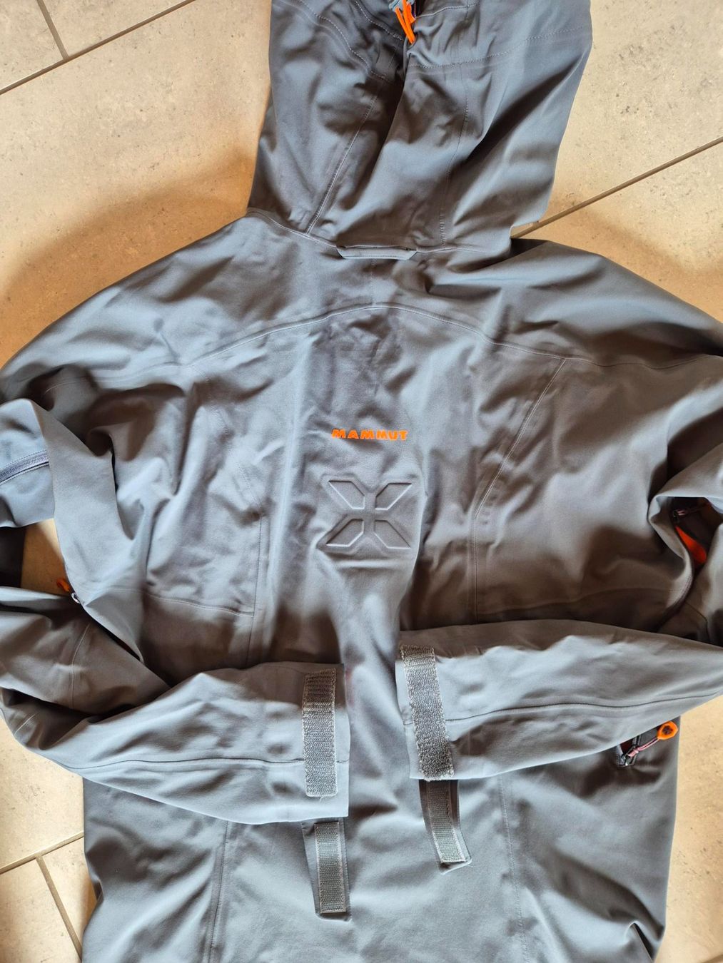 Mammut Giacche: Mammut Eiger extreme Ultimate Eisfeld SO Jacket Men Grösse M – Usato da Marthalen venduto da NZ-Guy 3