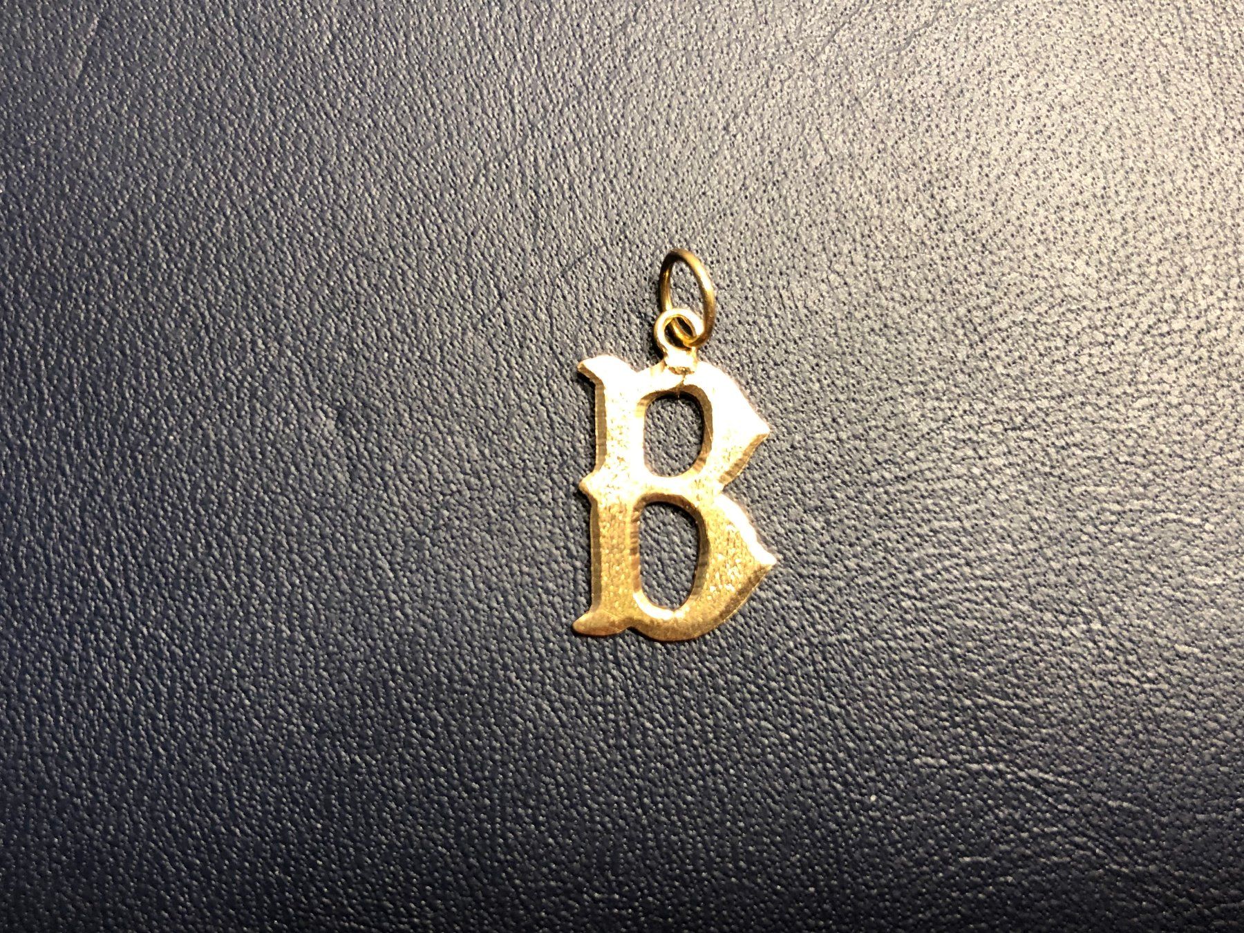 Ciondoli: Buchstabe "B" aus Gelbgold 18 Karat 750 – Usato da Bern venduto da bombich