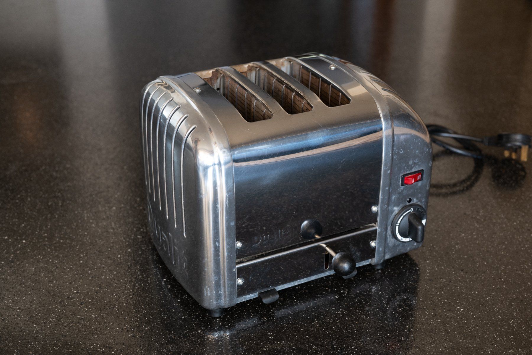 Küchengeräte: Dualit Classic 3-slice/Scheiben toaster - Chrom – Gebraucht aus Binningen von chr_z6qw 1