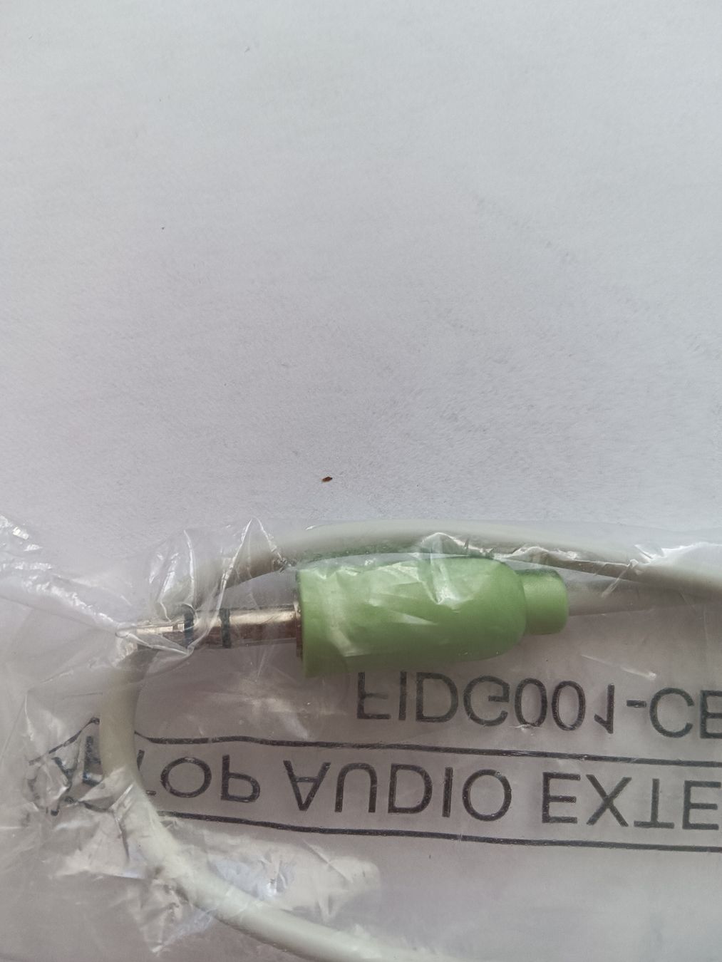 Laufwerke & Adapter: Neues Kabel 3.5mm Klinke – Neu und originalverpackt aus Grächen von Eifelelch 1