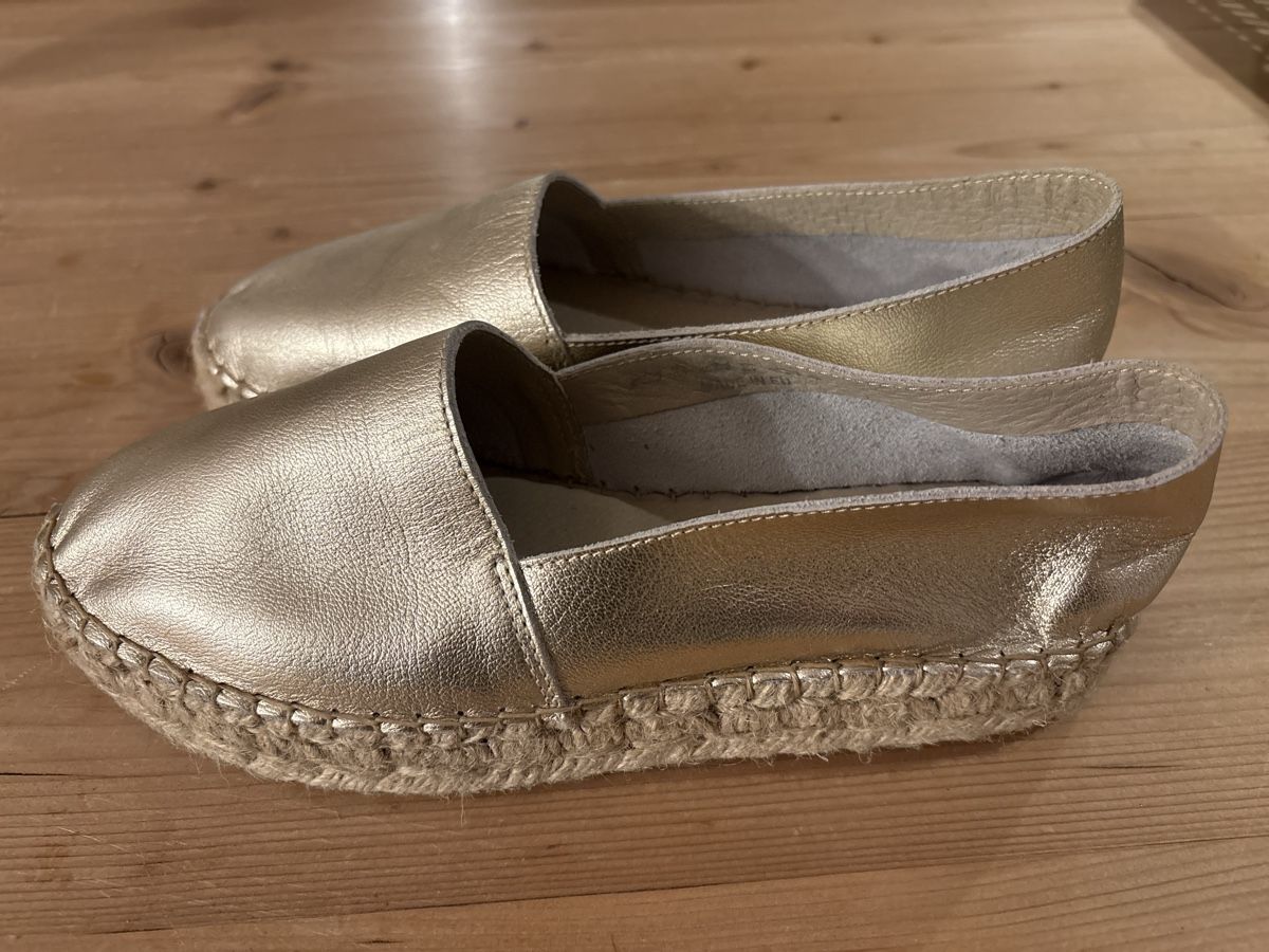 Damenschuhe: Zign Espadrilles in Gold Leder – Gebraucht aus Güttingen von beatf0102 1