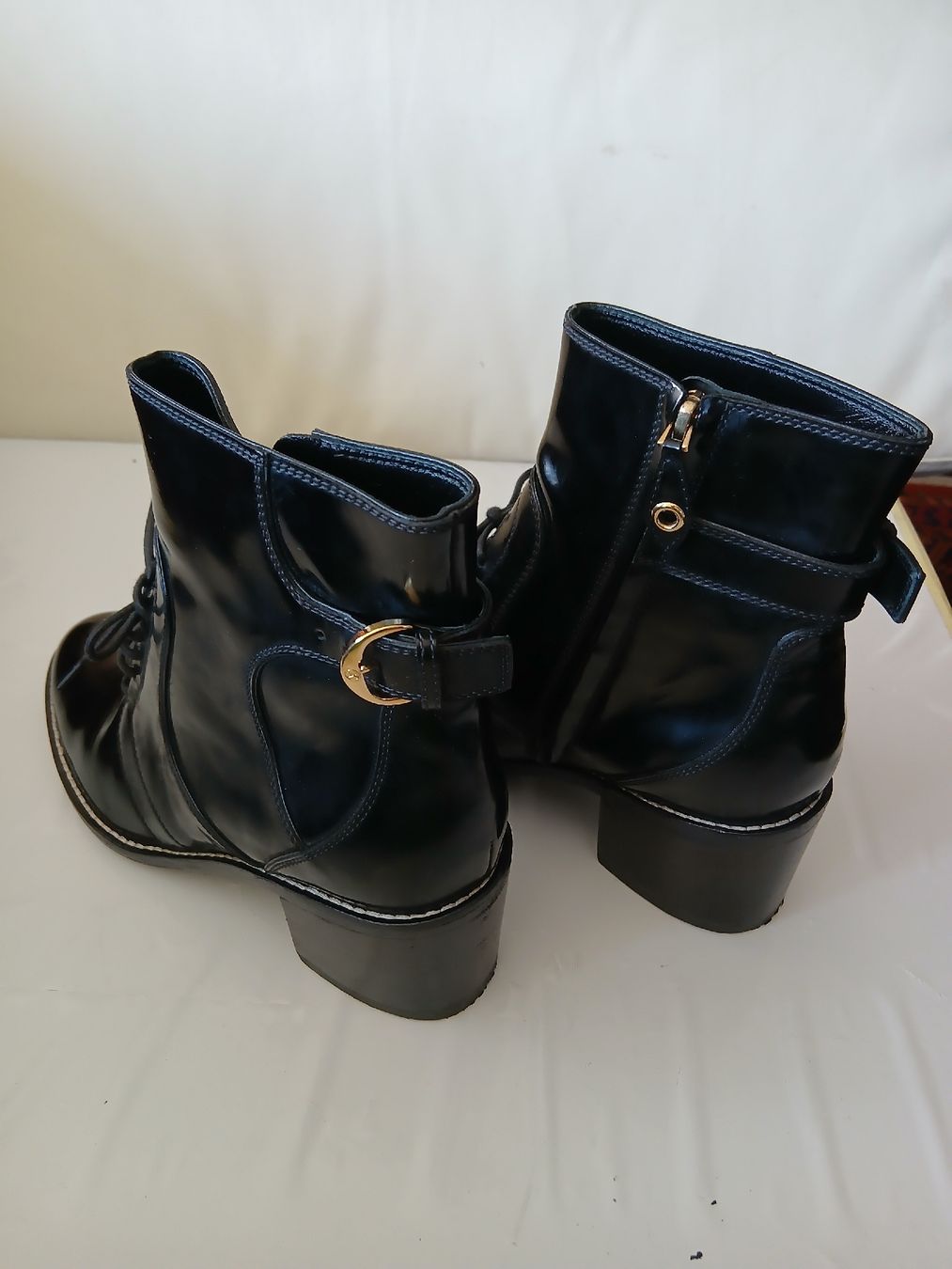 Louis Vuitton Scarpe da donna: Louis Vuitton Ankle Boots – Usato da Zürich venduto da tg4_y65n 1