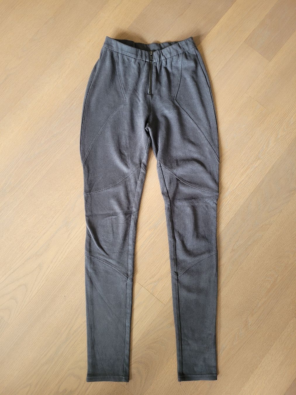 Hosen: Pop Cph Hose, Wildleder-Look – Gebraucht aus Zürich von cas_h8ty