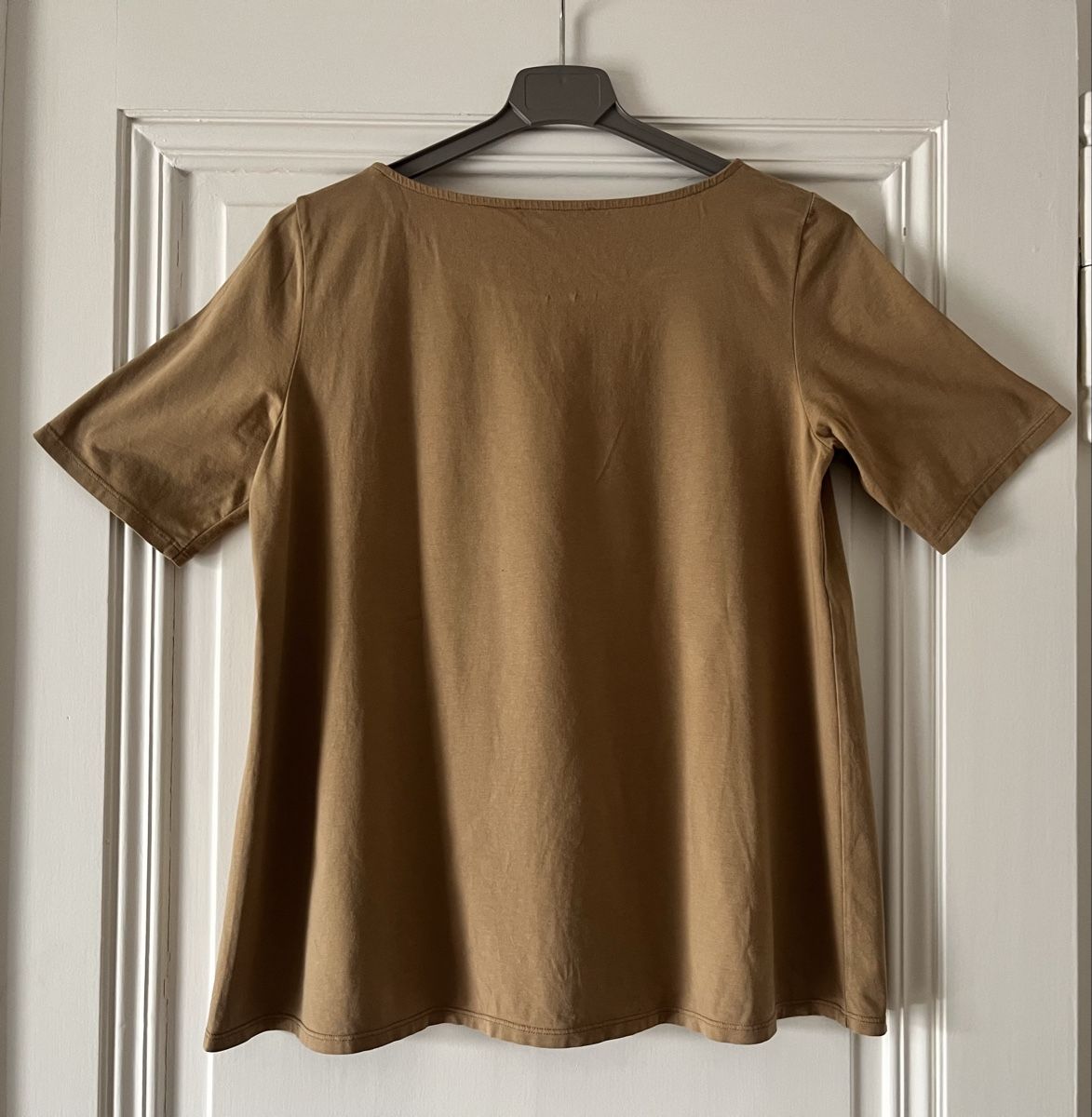 T-shirt: T-shirt NEIRAMI – Usato da Lausanne venduto da micou47 1