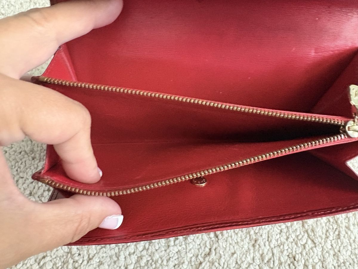 Louis Vuitton Portafogli: Louis Vuitton - Portmonnaie in red – Usato da Adliswil venduto da RedDelicious 3