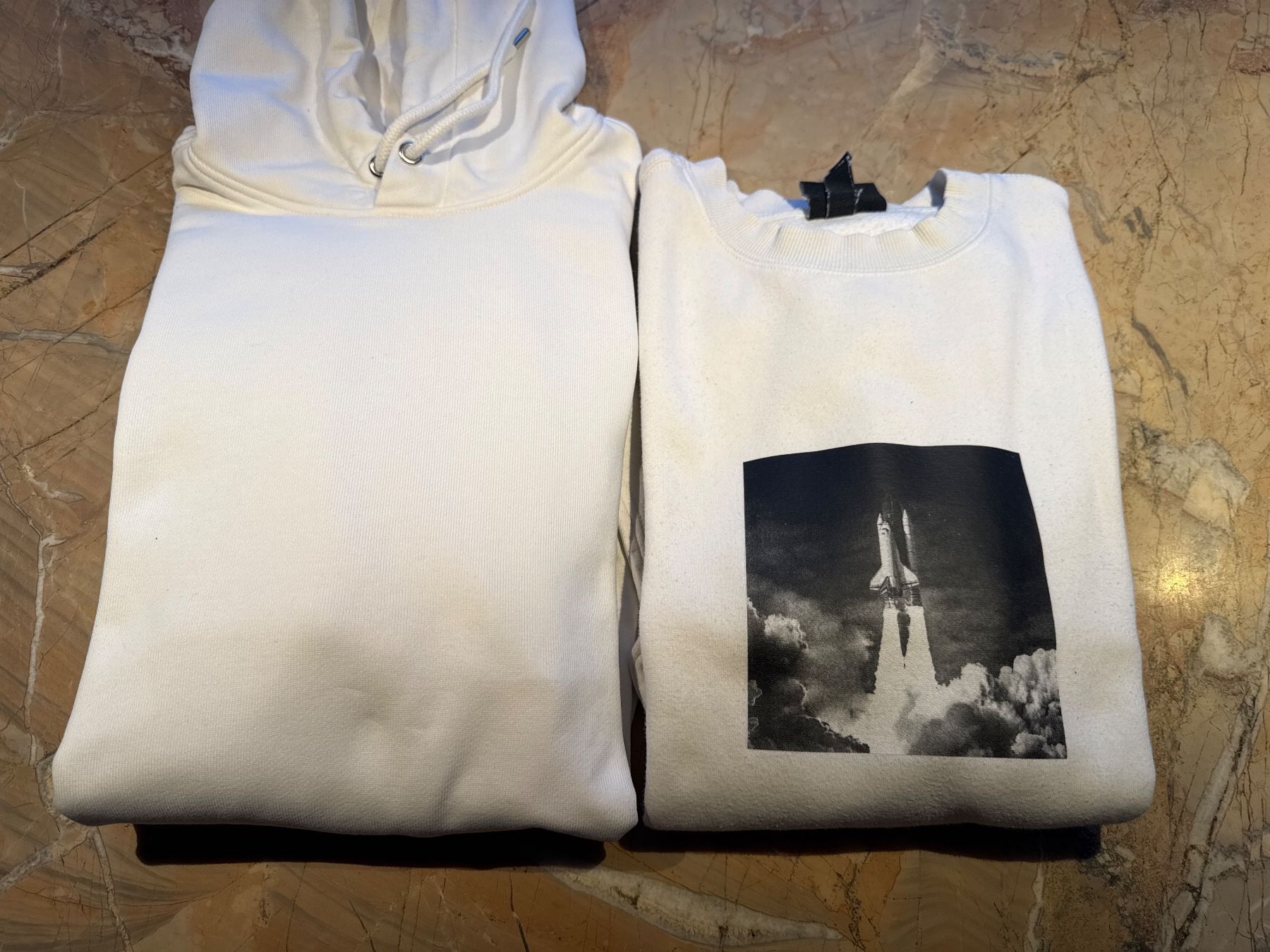H&M Lotti di vestiti: 2 Pullover H&M Grösse S weiss – Usato da Winterthur venduto da britsi