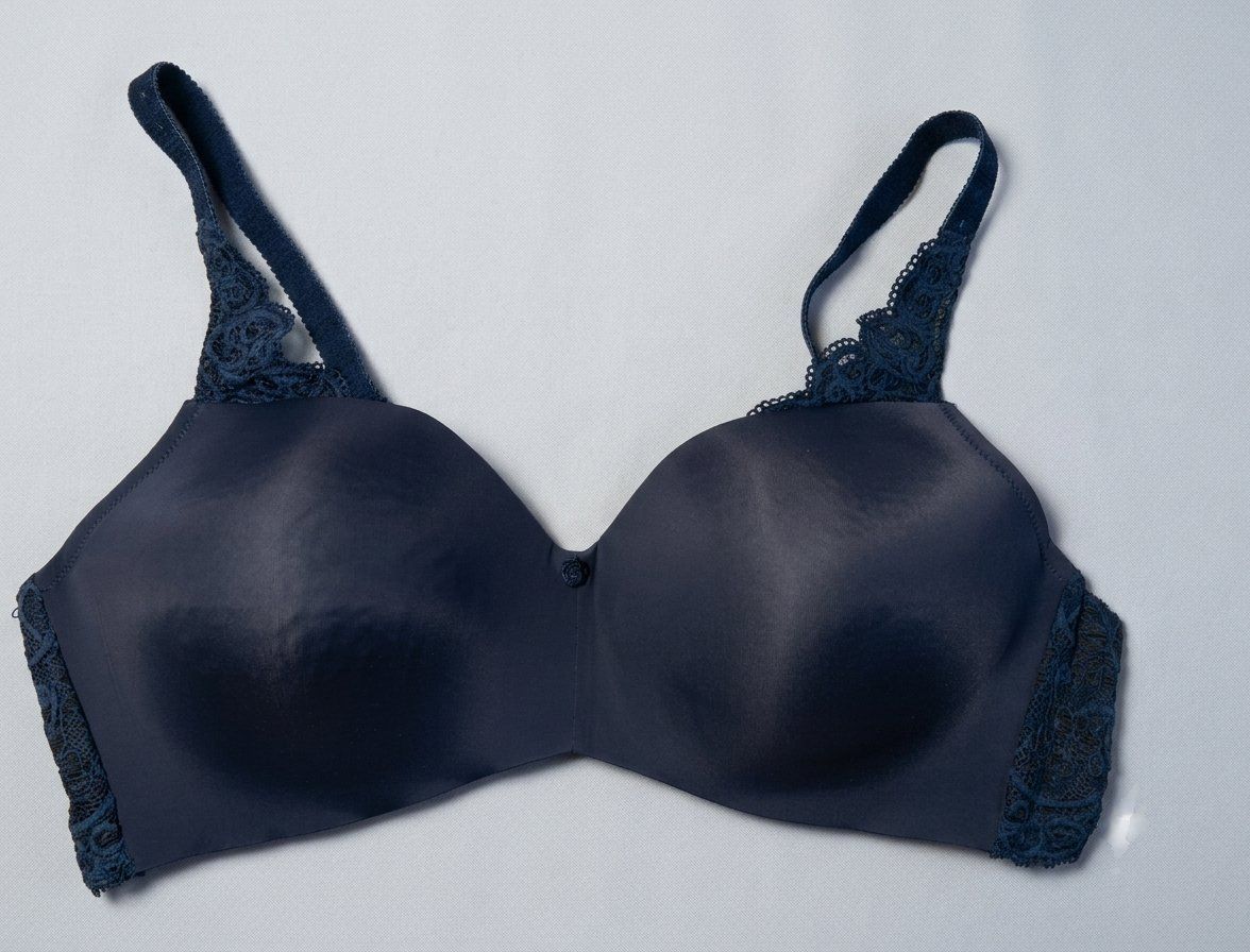 Triumph Altra biancheria intima: Triumph BH Grösse 85C, blau mit Spitze – Usato da Schaffhausen venduto da sunsetever