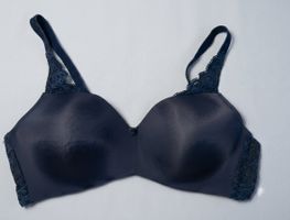 Triumph BH Grösse 85C, blau mit Spitze