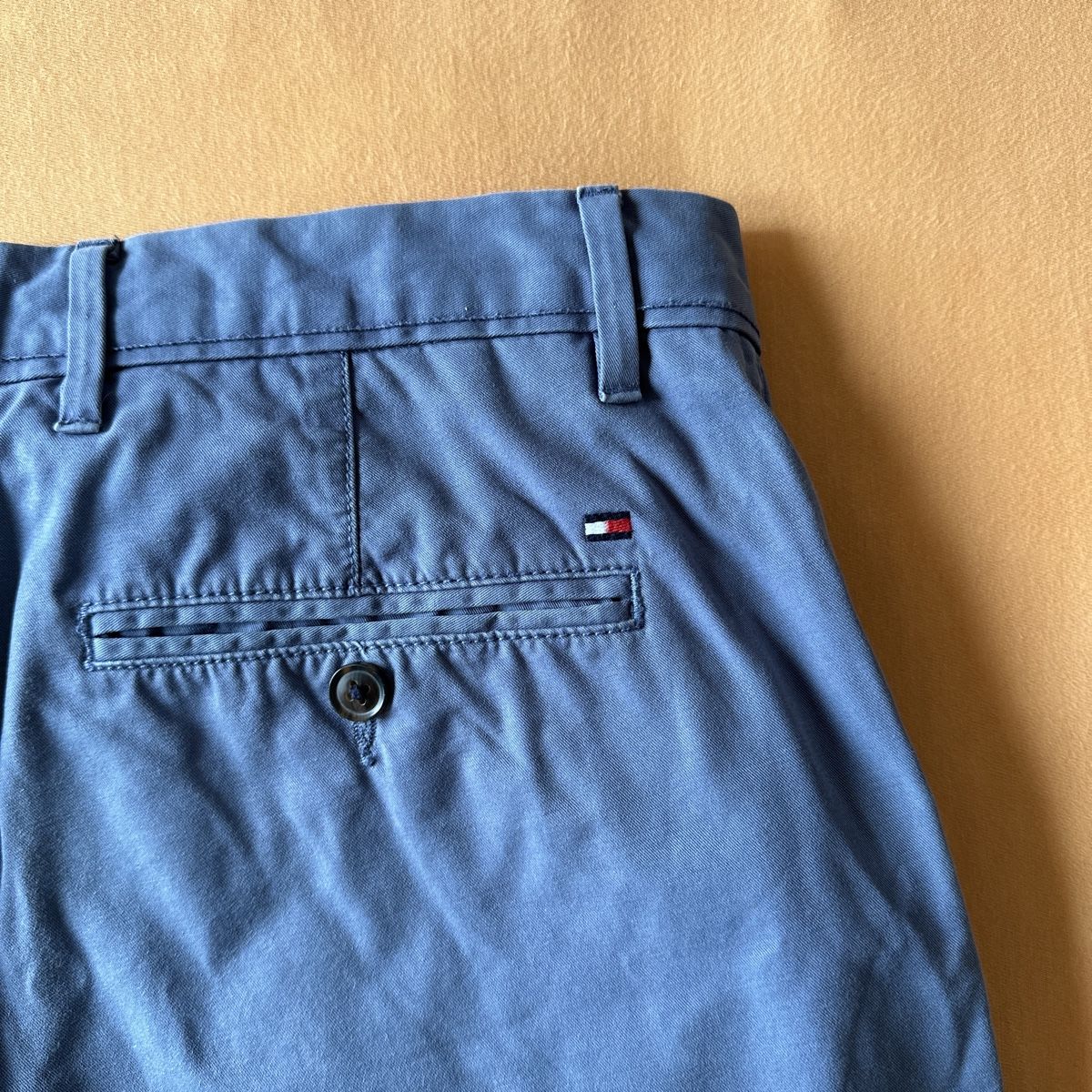 Tommy Hilfiger Hosen: Tommy Hilfiger Shorts – Neu (gemäss Beschreibung) aus Wallisellen von Last_Chance_Sale 2