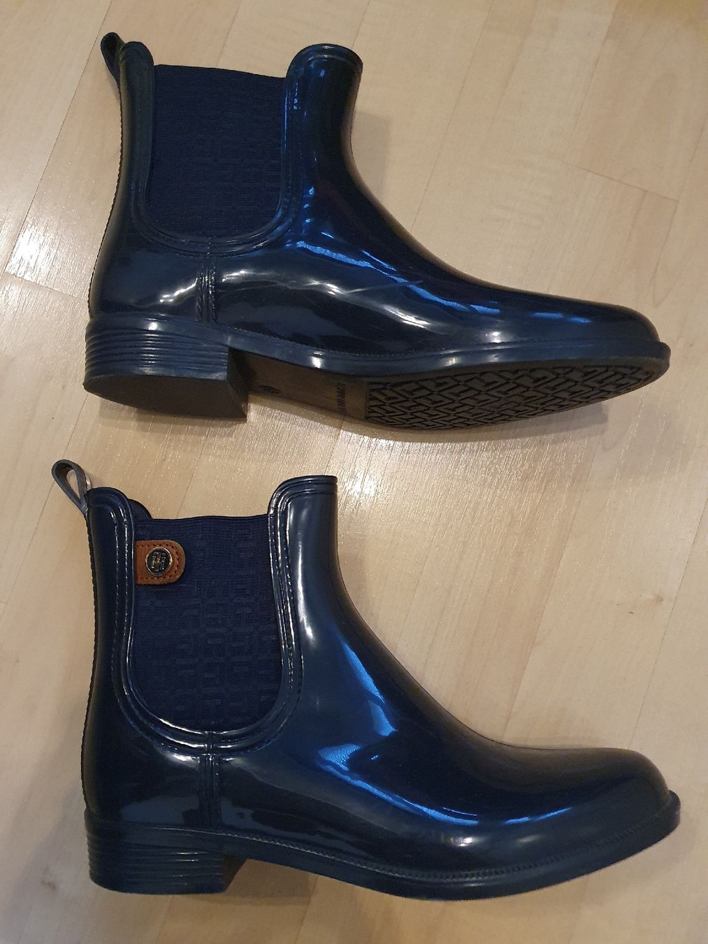 Tommy Hilfiger Damenschuhe: Tommy Hilfiger Gummistiefel Grösse 39 – Neu (gemäss Beschreibung) aus Wettingen von __Dom__ 3