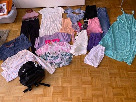 Grosses Kleiderpaket Mädchen Grösse 146 /150 / S, 22 Teile