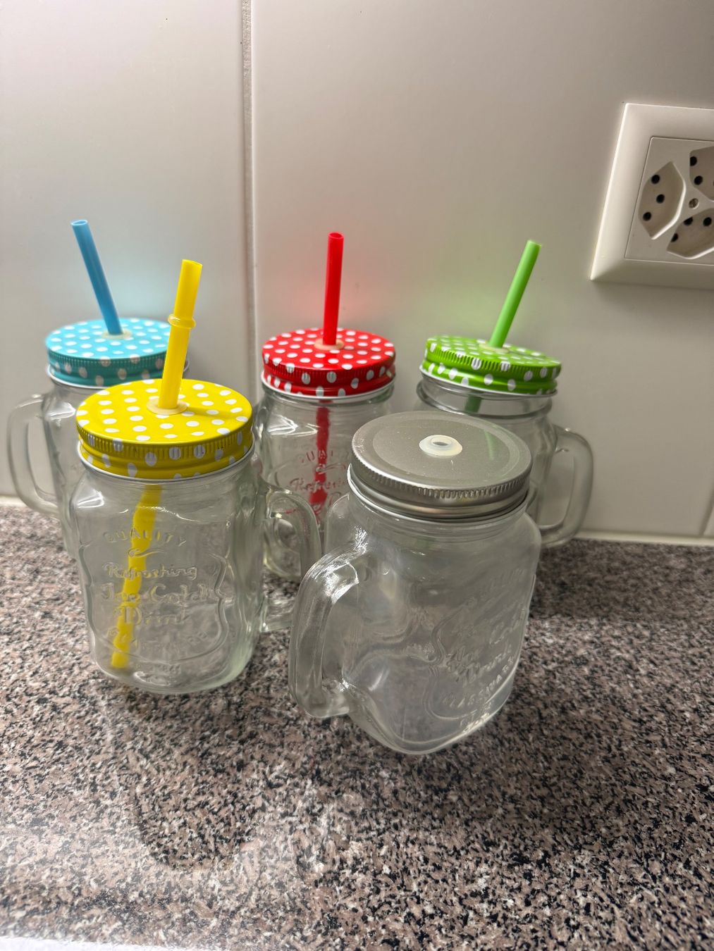Verres: 5 Trinkgläser – D'occasion à Schwyz par wheim4654