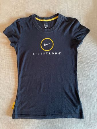 Tolles Nike-T-Shirt / Superbe t-shirt Nike