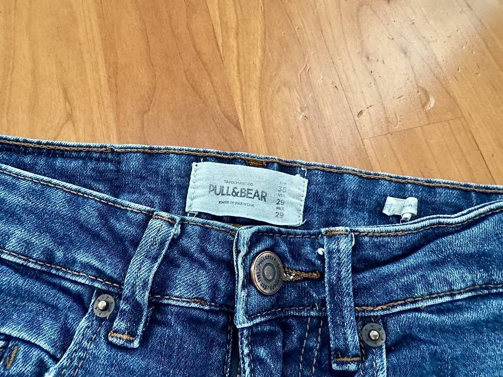 Pull&Bear Jeans: 2 Paar Jeans, Shine und Pull&Bear 29/30 und 29/32 – Neuf (Voir description) à Schüpbach par digase 2