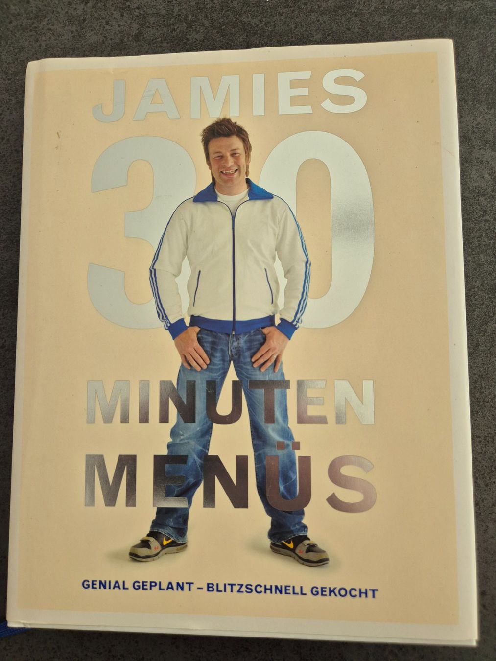Libri: Jamies 30 Minuten Menus – Usato da Bassersdorf venduto da Seaworld06