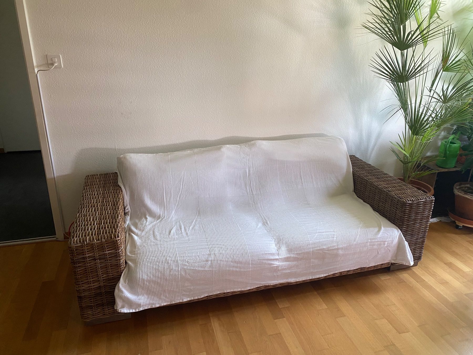 Divani: Rattan Sofa Gebrauchsspuren 2-Sitzer – Usato da zürich venduto da bimmsie