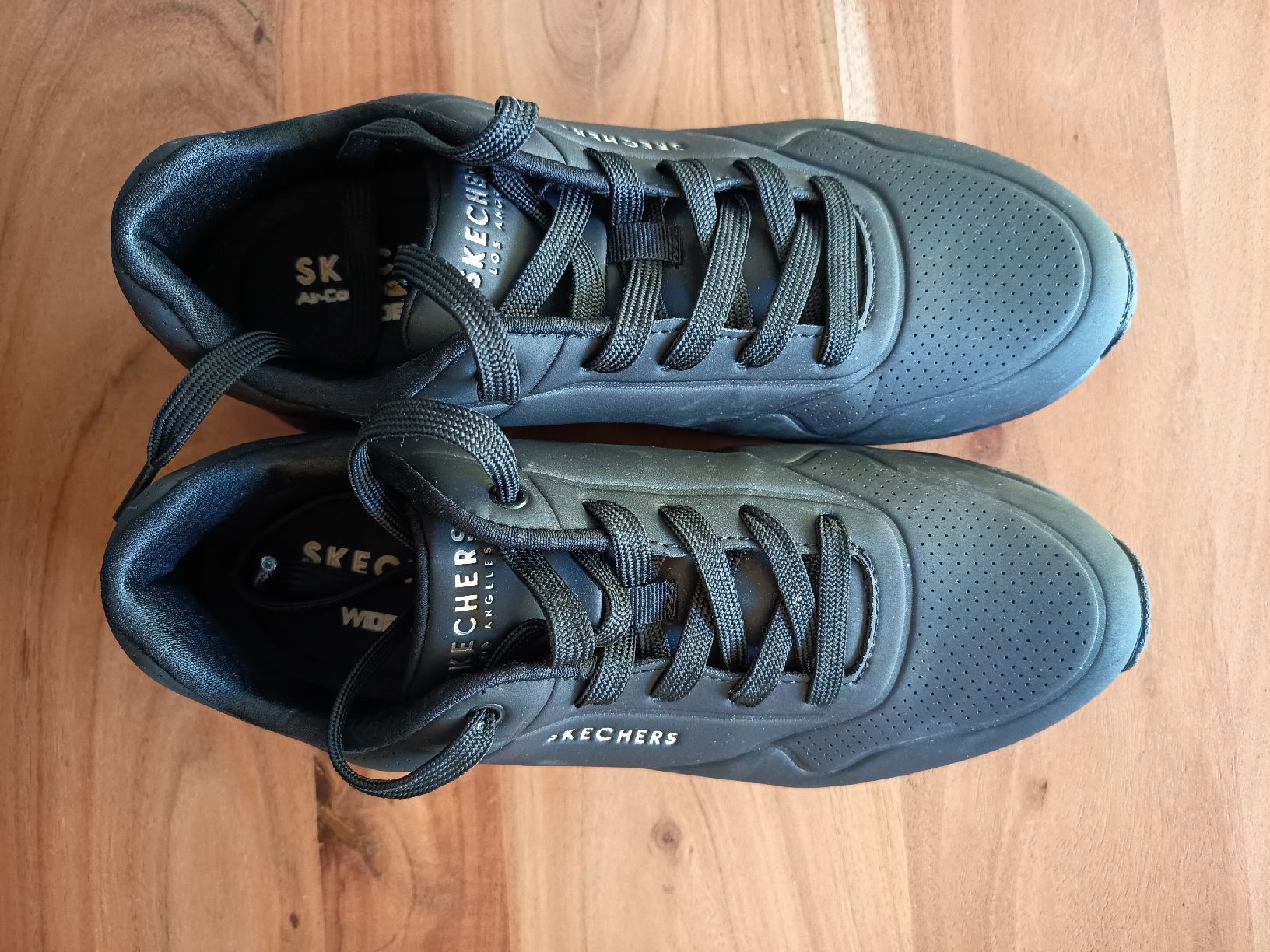 Skechers Scarpe da uomo: Schuhe Skechers Grösse 39 – Usato da Wald ZH venduto da -lea-